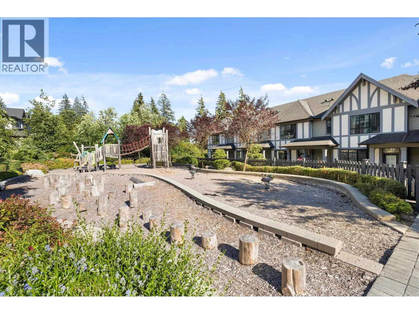 149 3500 BURKE VILLAGE PROMENADE