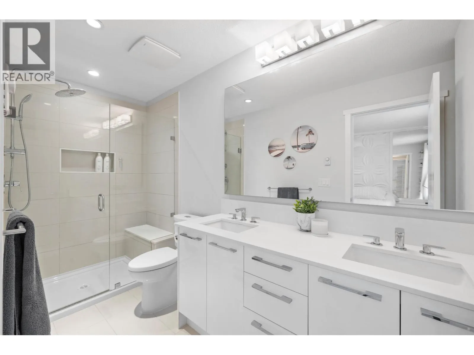 149 3500 BURKE VILLAGE PROMENADE