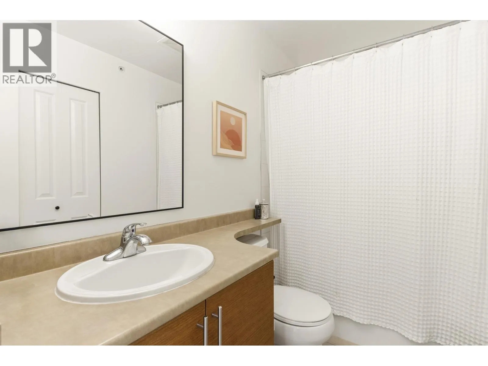 1164 VILLAGE GREEN WAY