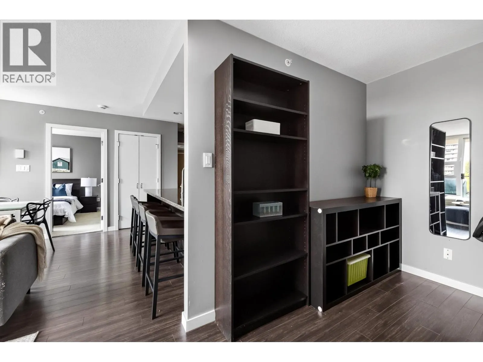 1505 2200 DOUGLAS ROAD