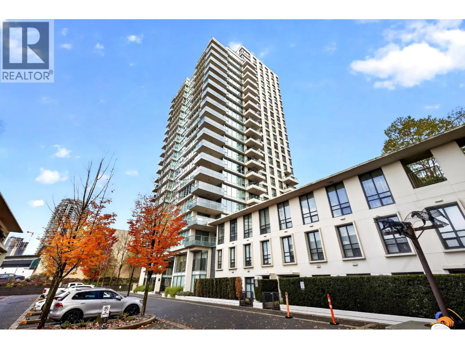 1505 2200 DOUGLAS ROAD