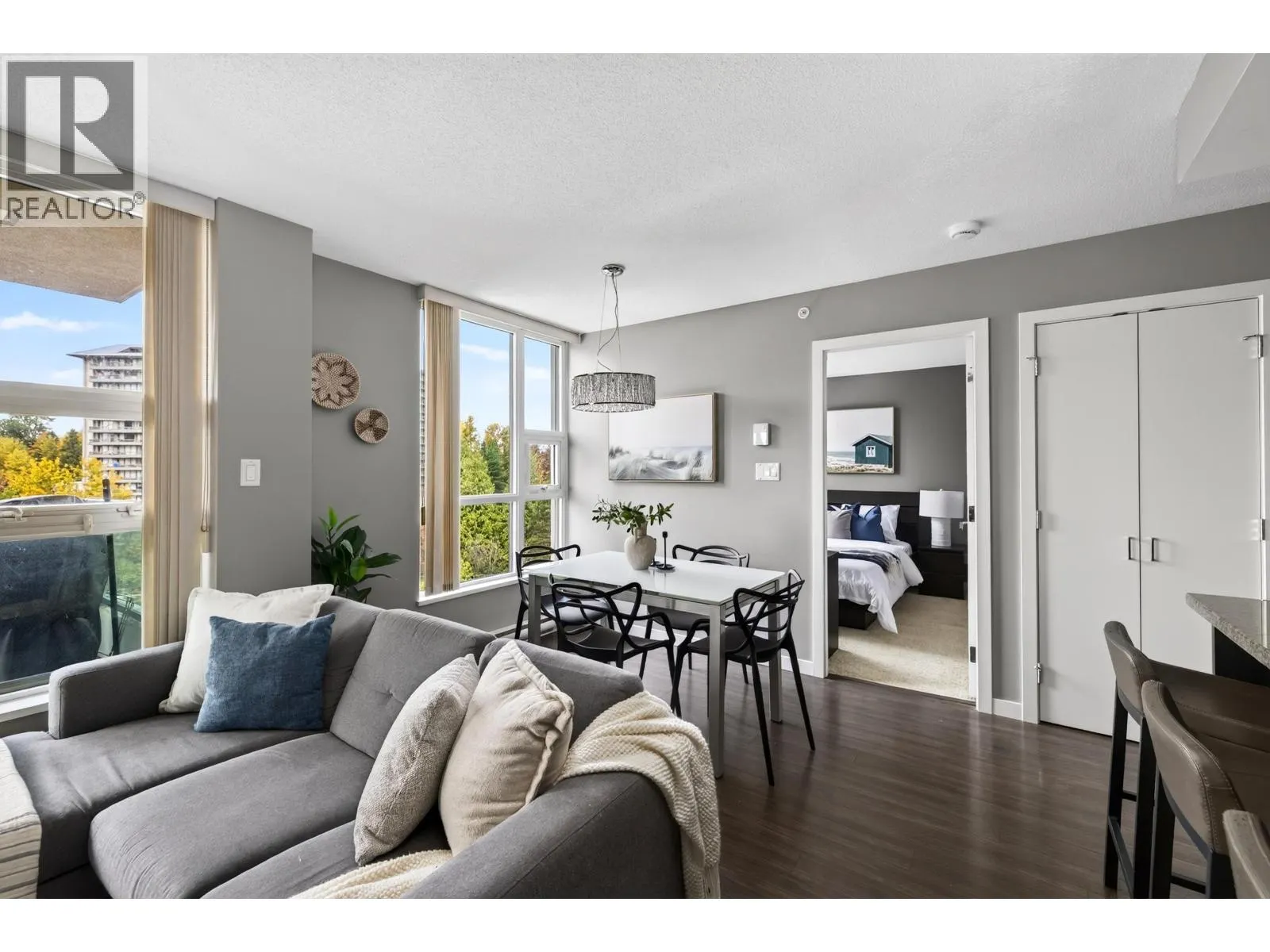 1505 2200 DOUGLAS ROAD