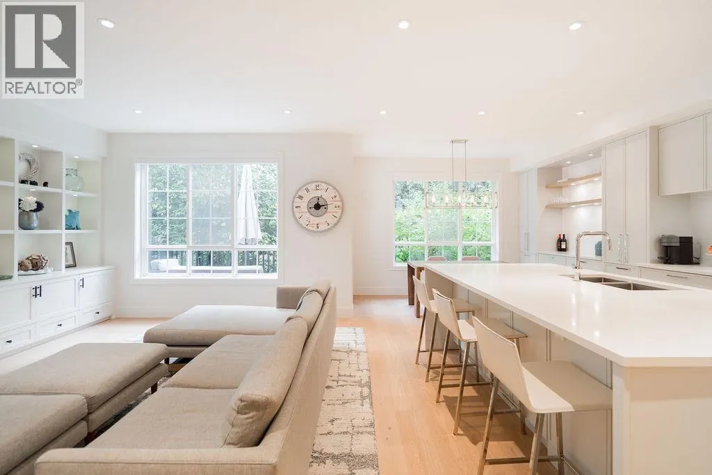 41 2200 PANORAMA DRIVE
