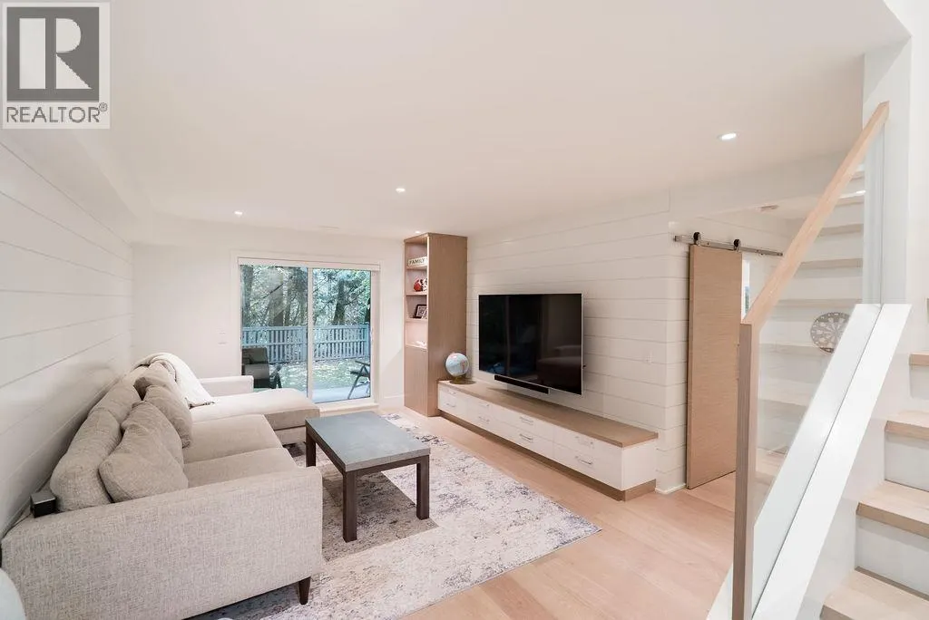 41 2200 PANORAMA DRIVE