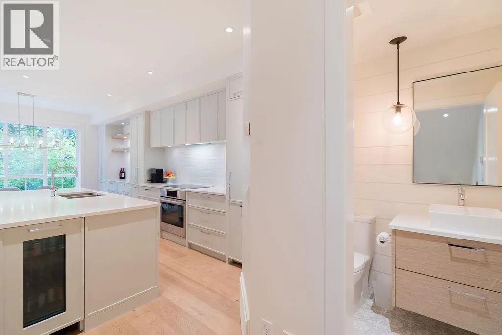 41 2200 PANORAMA DRIVE