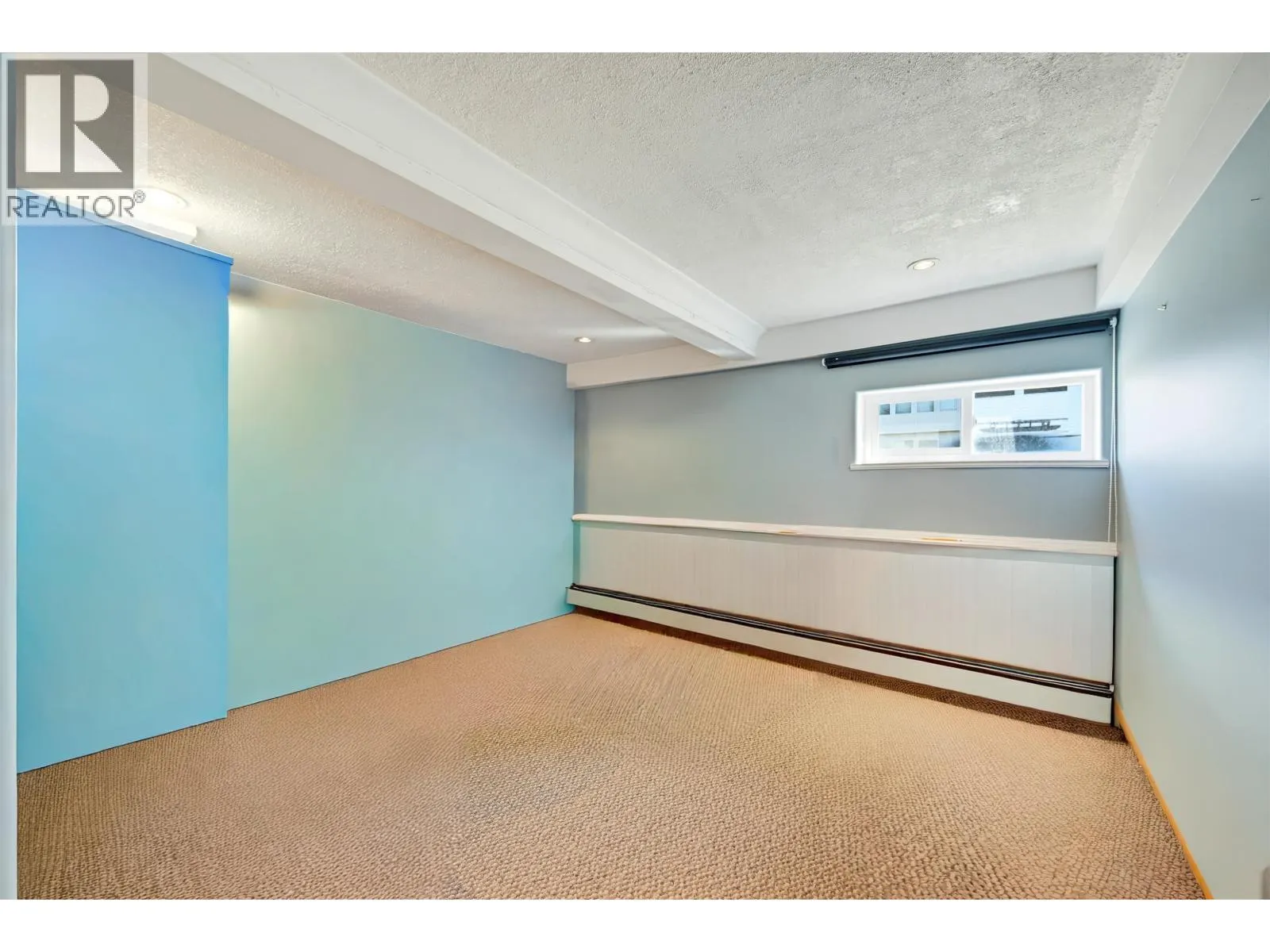 7524 4TH STREET