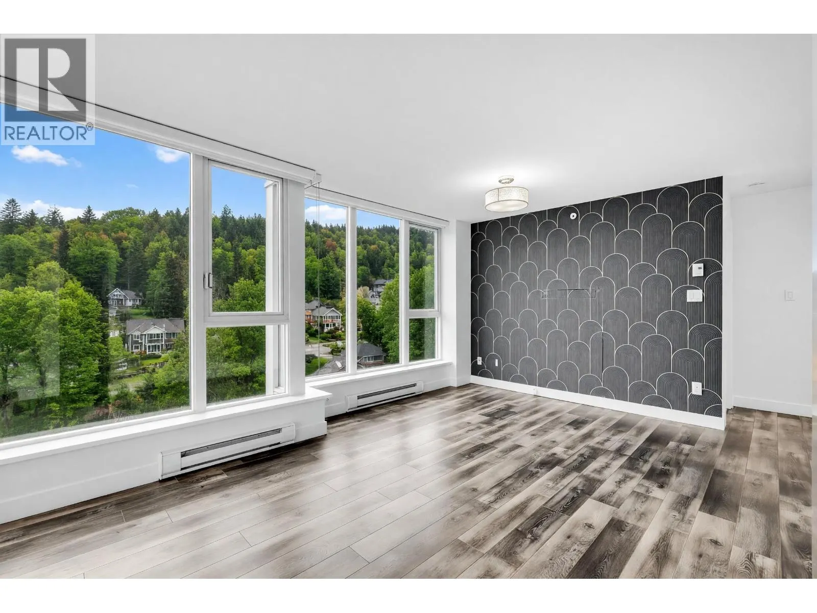 2508 651 NOOTKA WAY