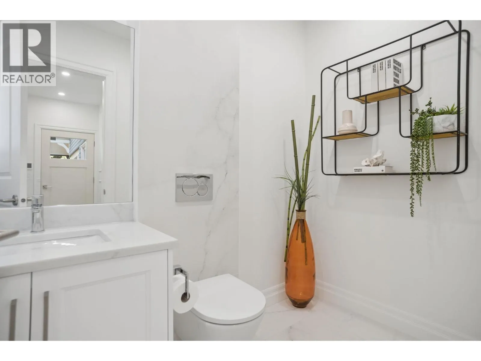 2012 W 15TH AVENUE