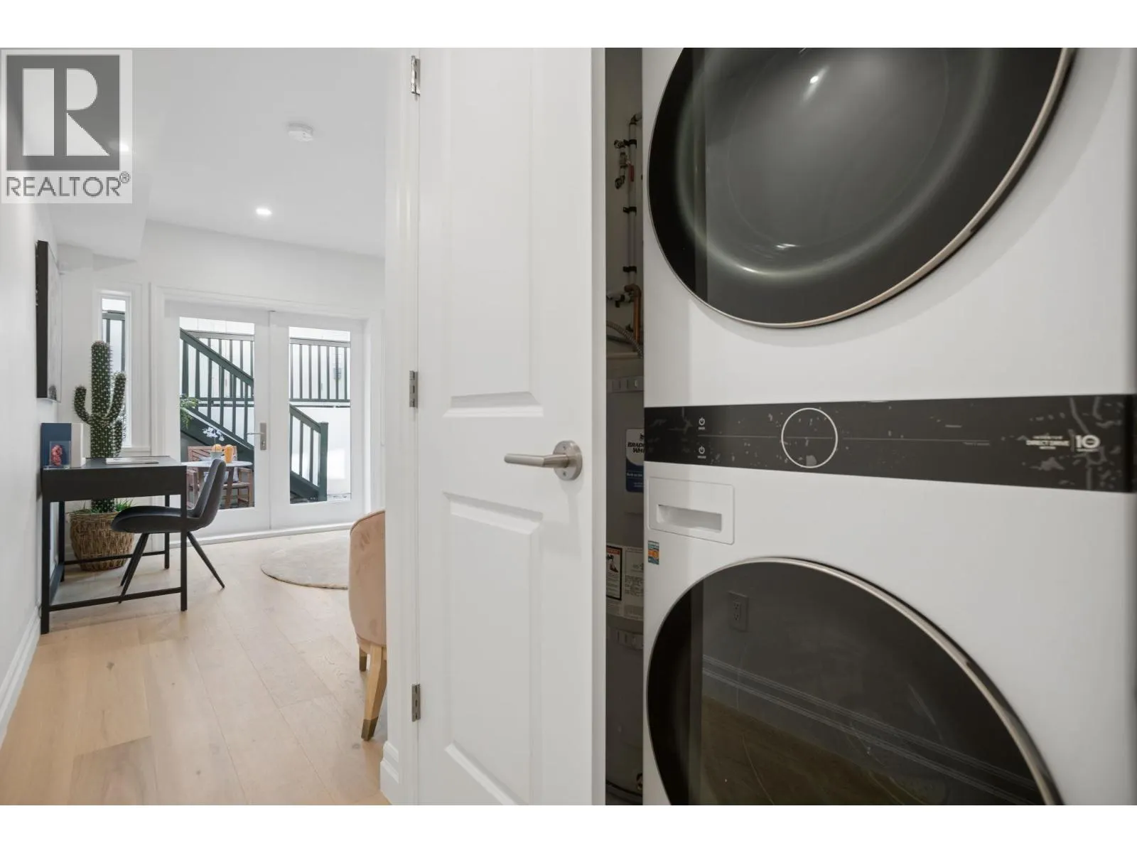 2012 W 15TH AVENUE