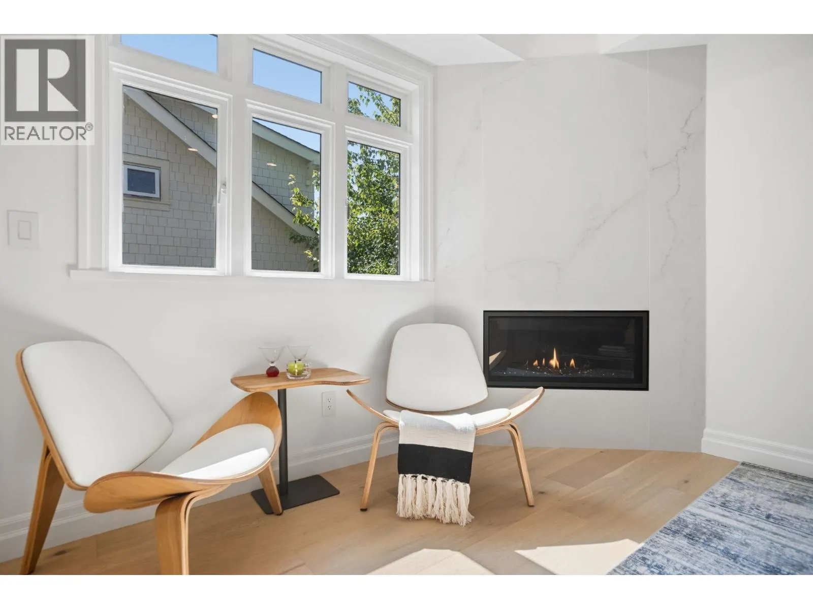2012 W 15TH AVENUE