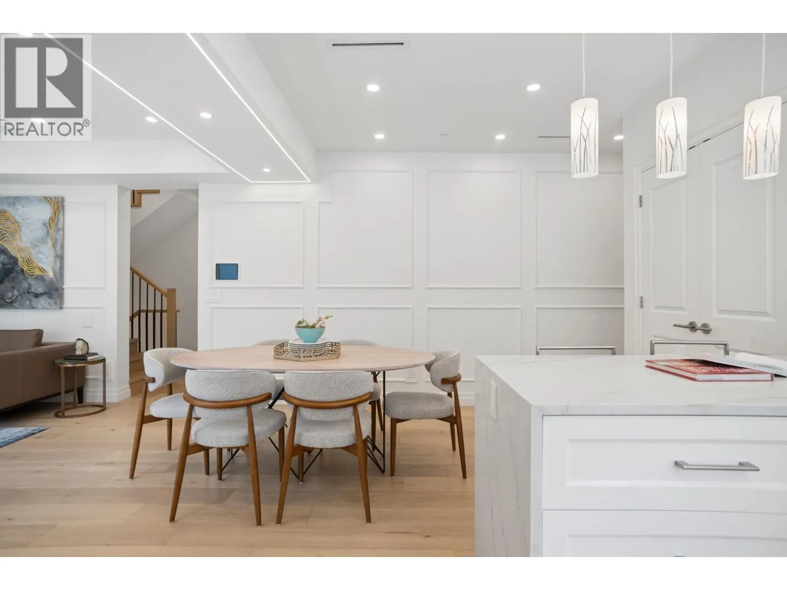 2012 W 15TH AVENUE