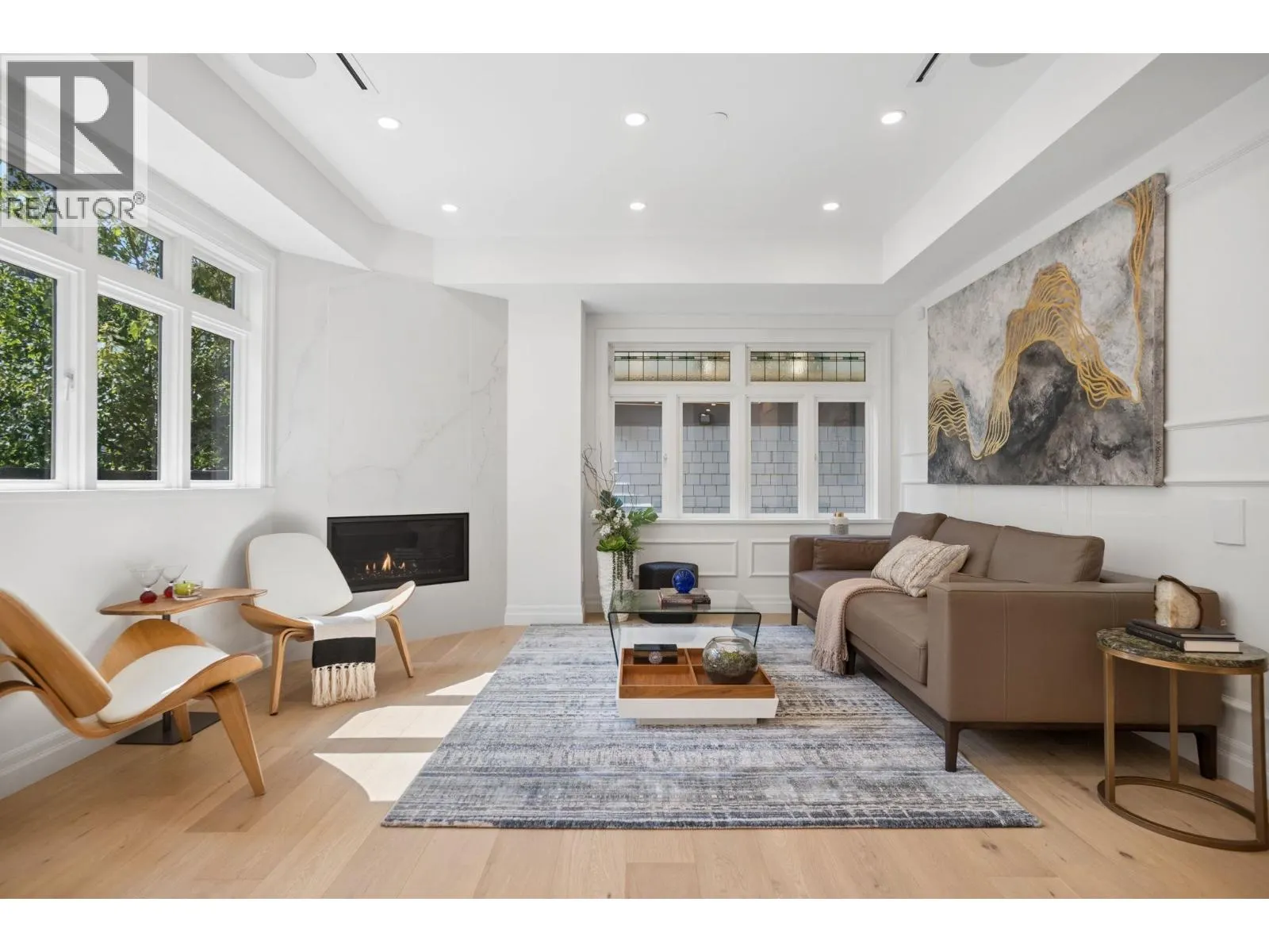2012 W 15TH AVENUE
