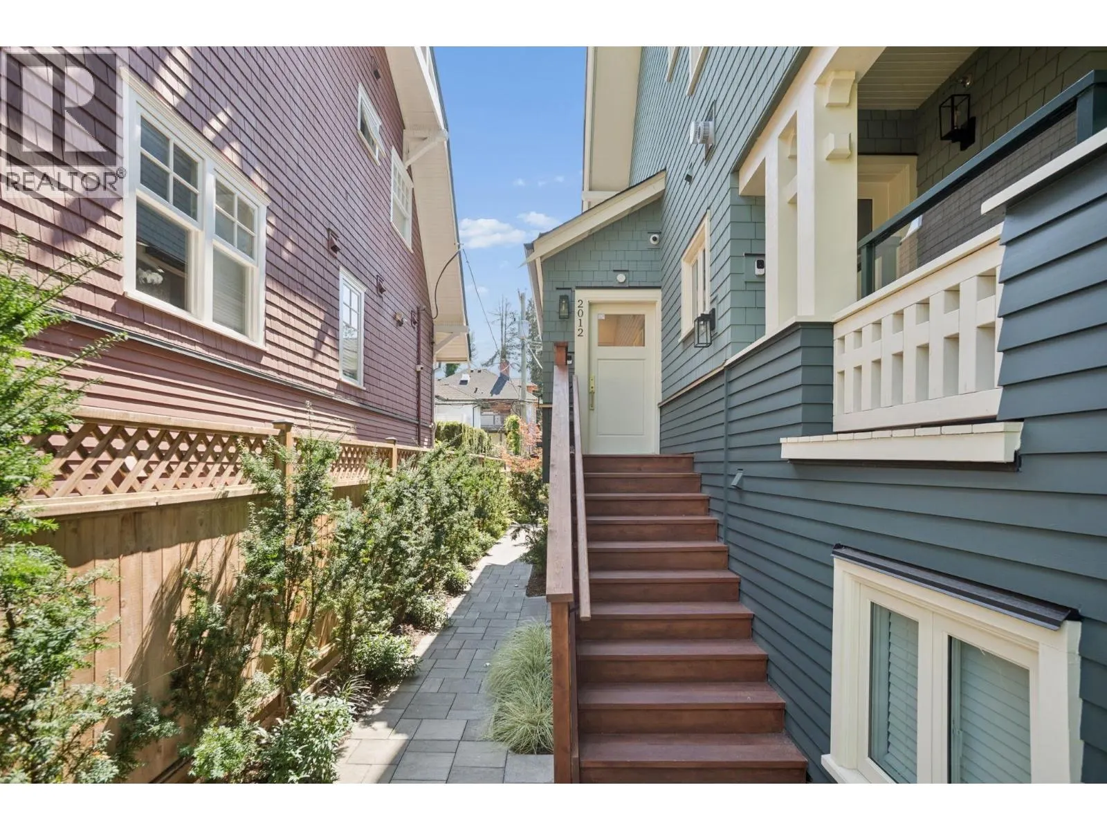 2012 W 15TH AVENUE