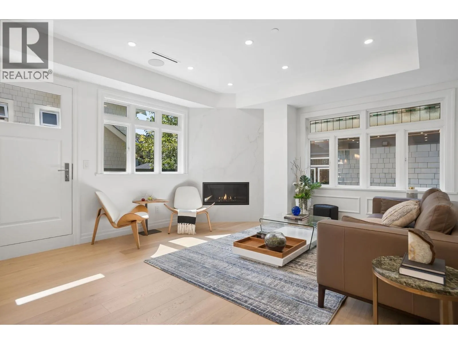 2012 W 15TH AVENUE