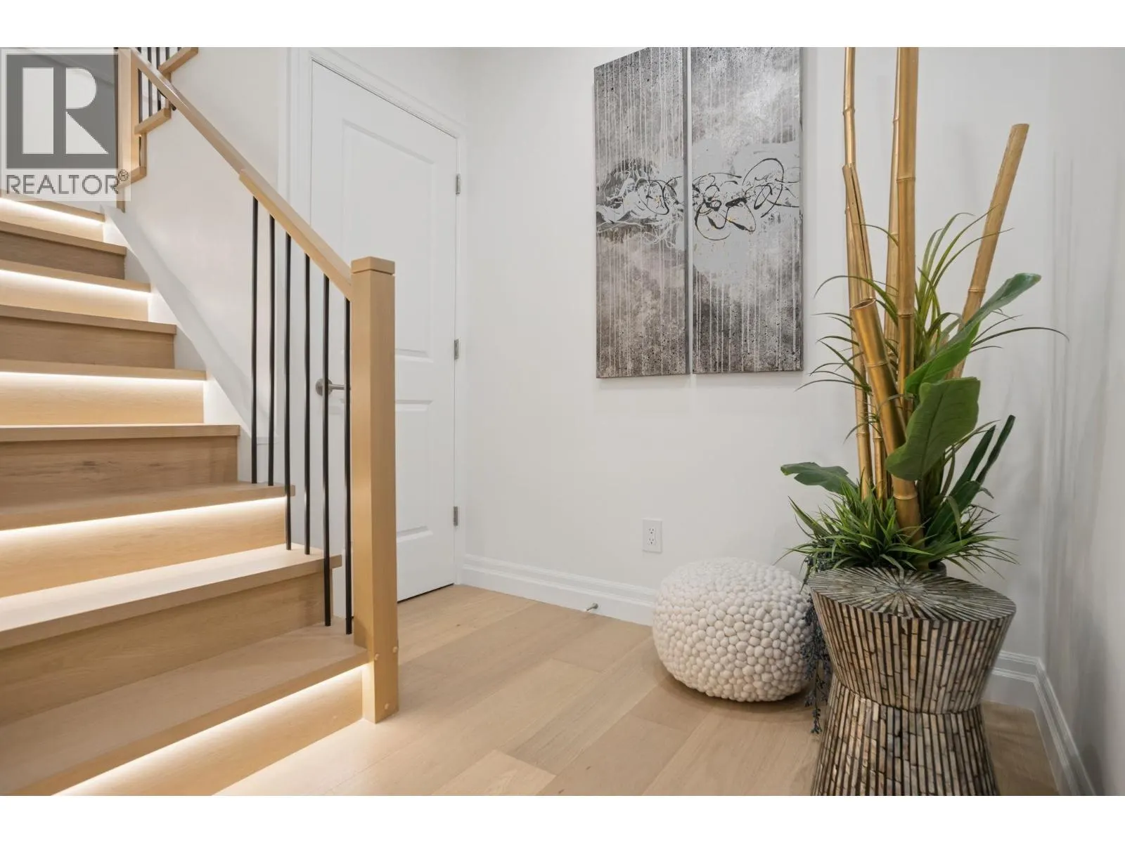 2012 W 15TH AVENUE