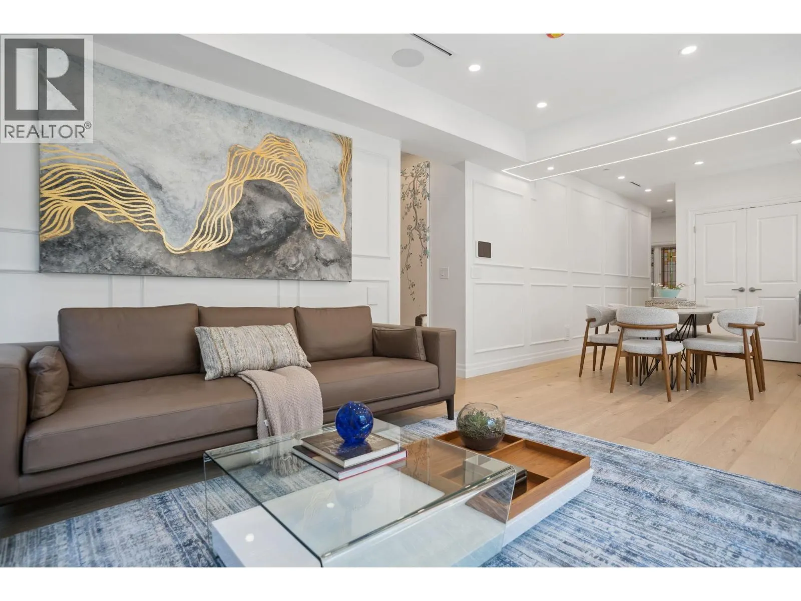2012 W 15TH AVENUE