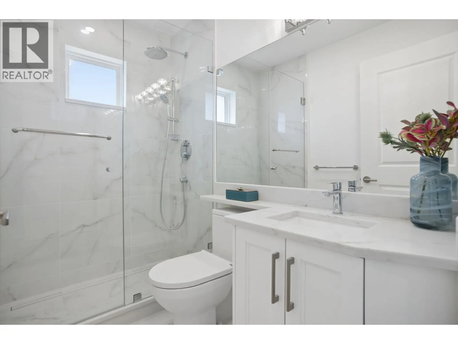 2012 W 15TH AVENUE