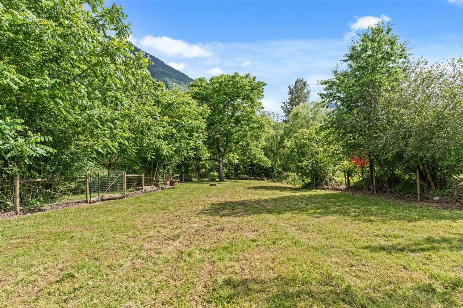 58458 MCKAY ROAD|Laidlaw