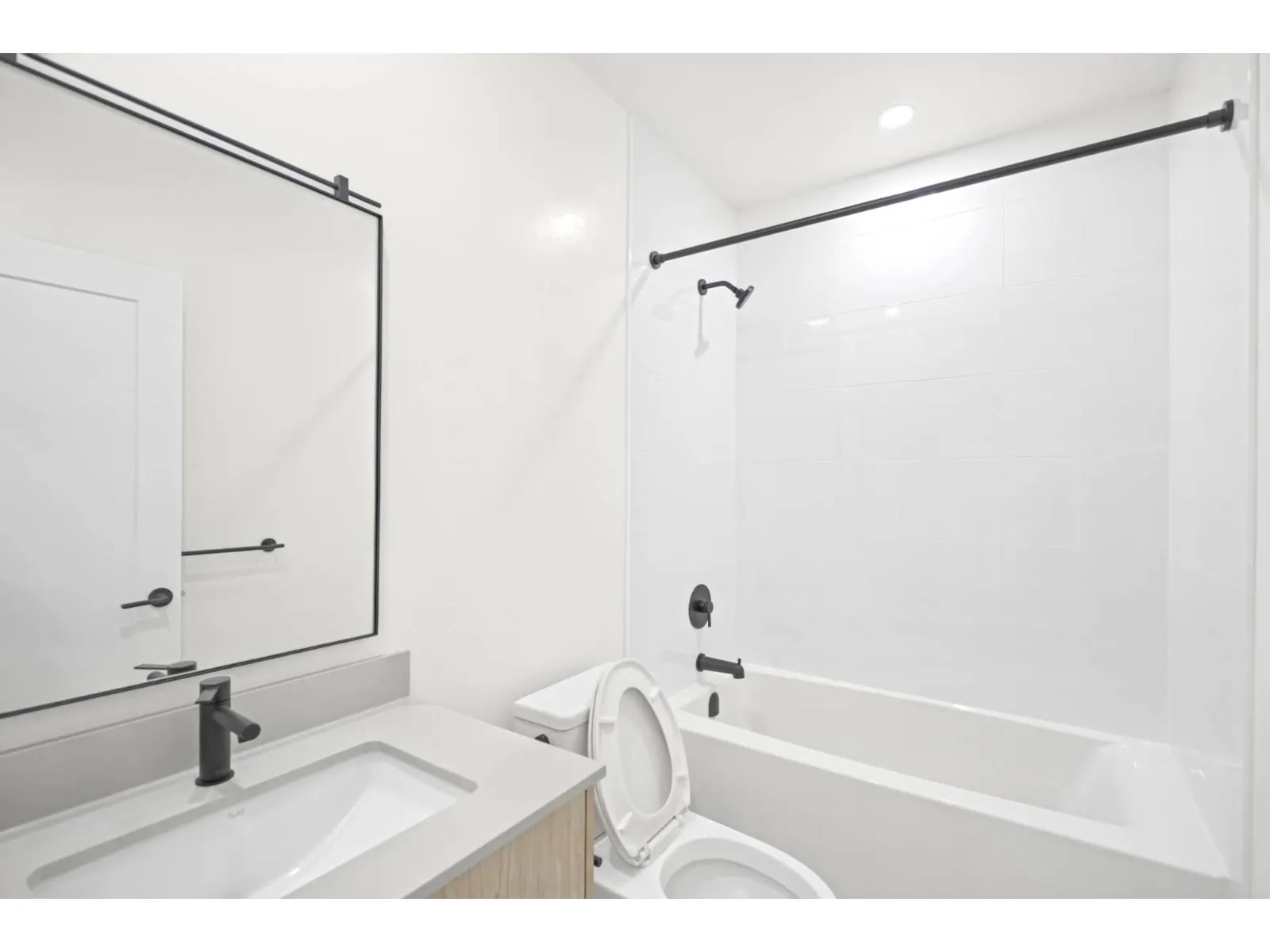 107 27249 ALDERGROVE TOWN CENTRE DRIVE