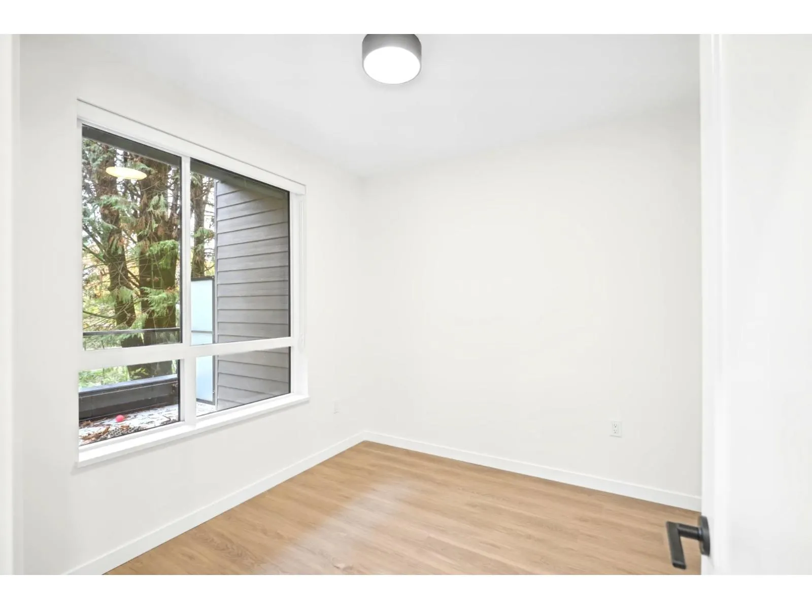107 27249 ALDERGROVE TOWN CENTRE DRIVE