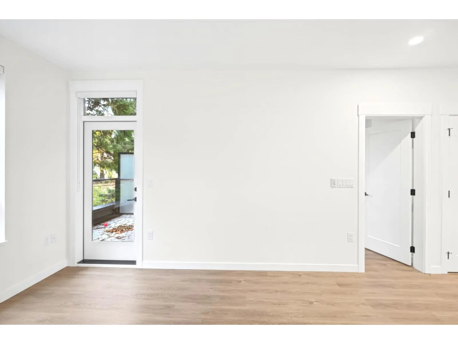 107 27249 ALDERGROVE TOWN CENTRE DRIVE