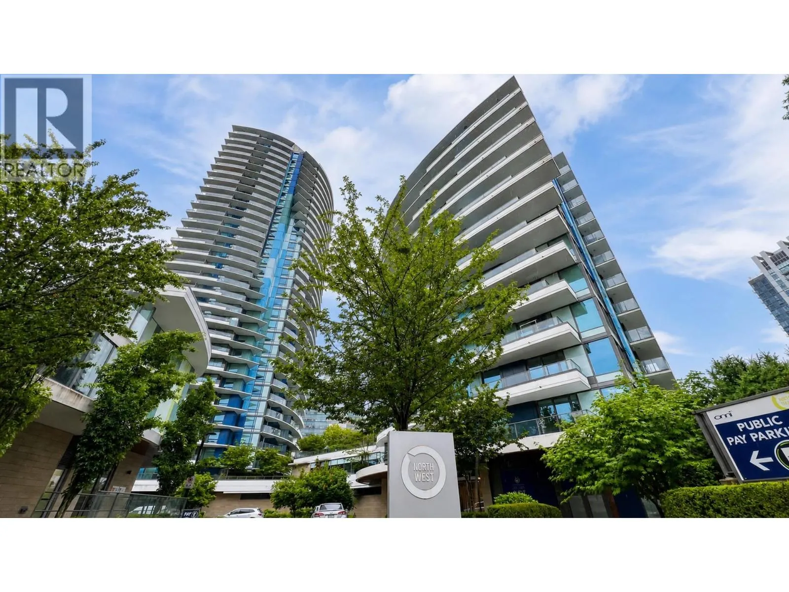 704 8238 LORD STREET