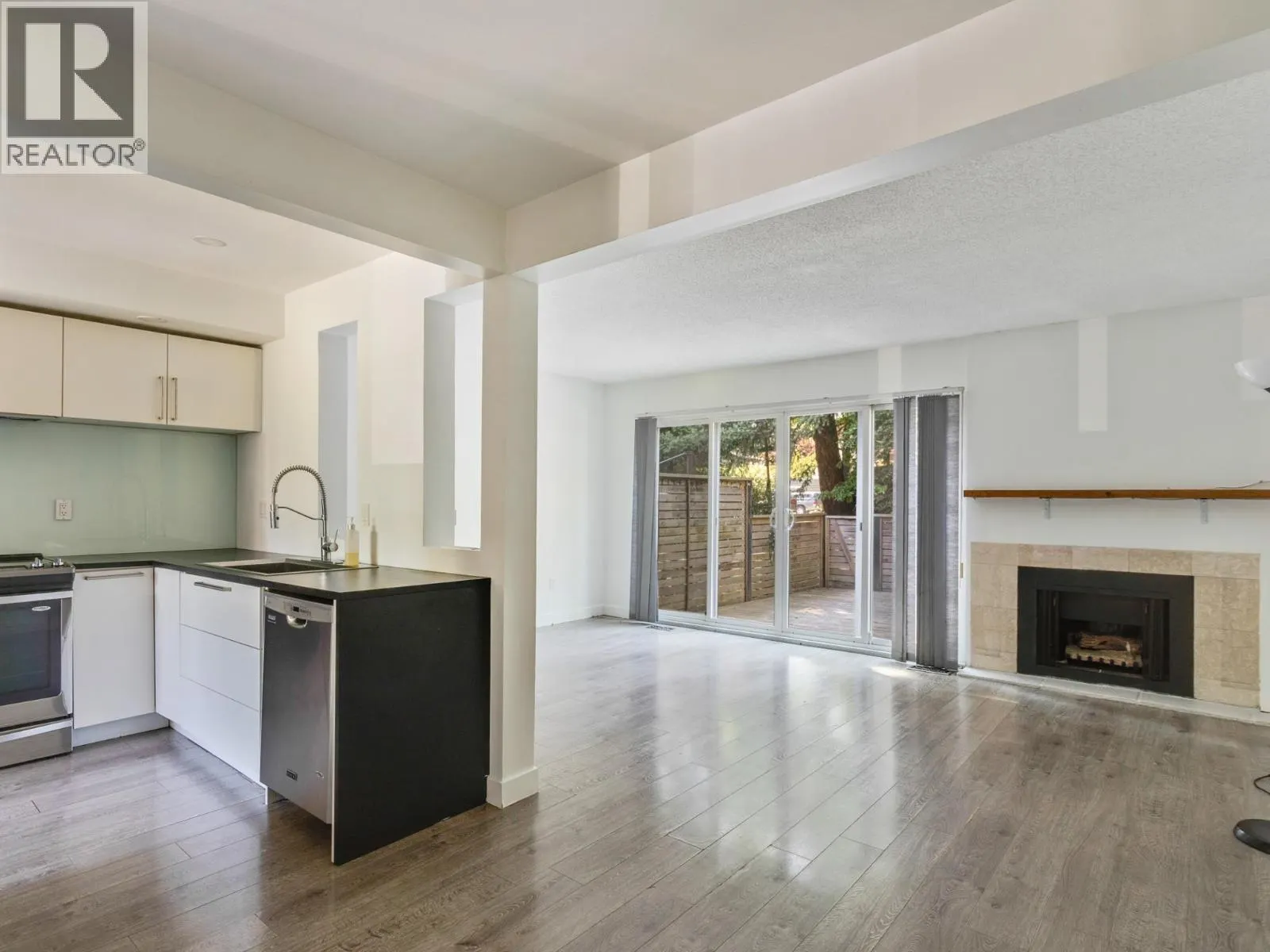 65 1930 CEDAR VILLAGE CRESCENT