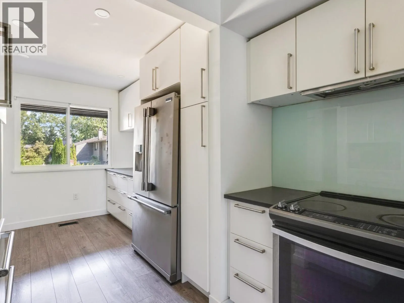 65 1930 CEDAR VILLAGE CRESCENT