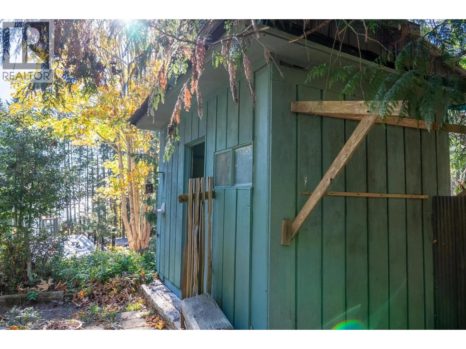 2709 PRIVATEERS ROAD