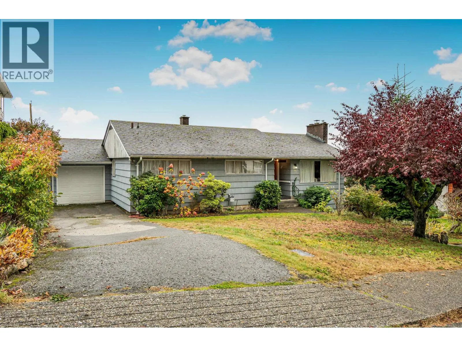 335 W 28TH STREET
