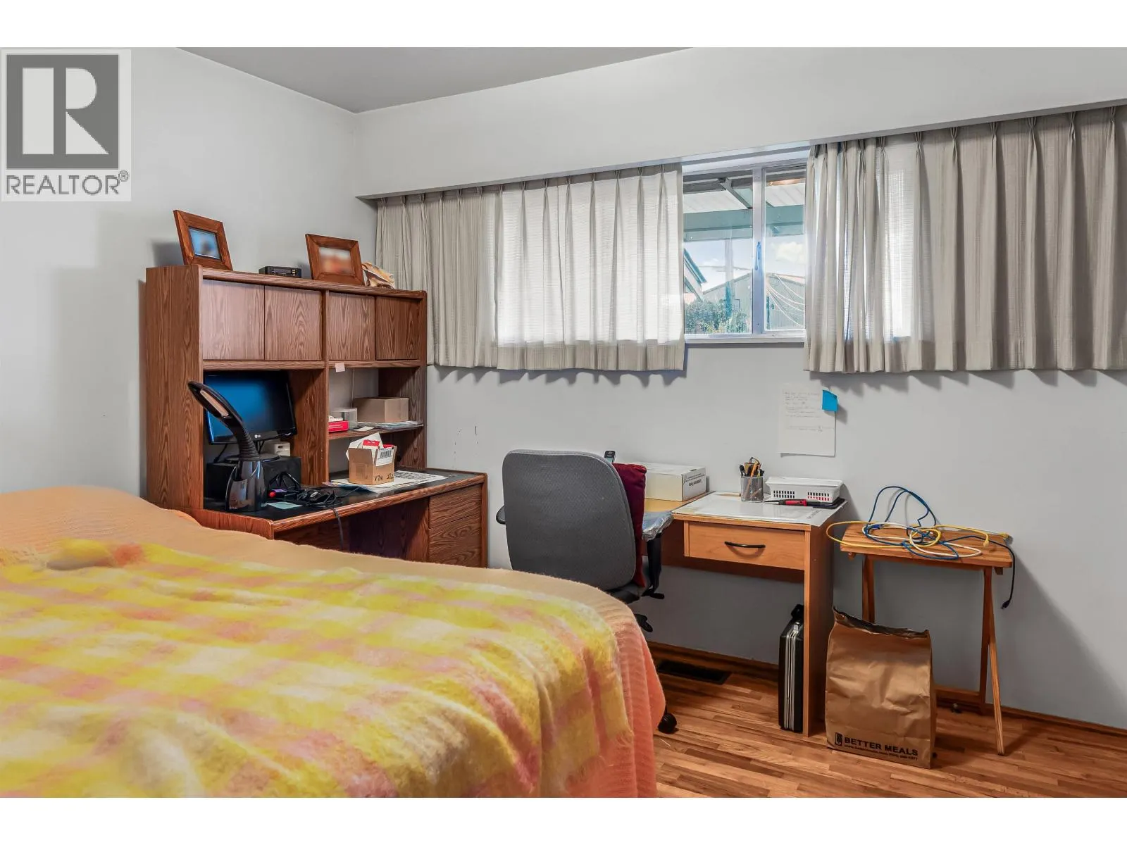 335 W 28TH STREET