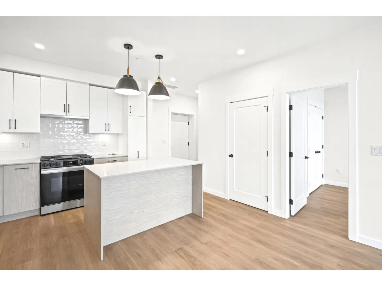 810 27254 ALDERGROVE TOWN CENTRE DRIVE