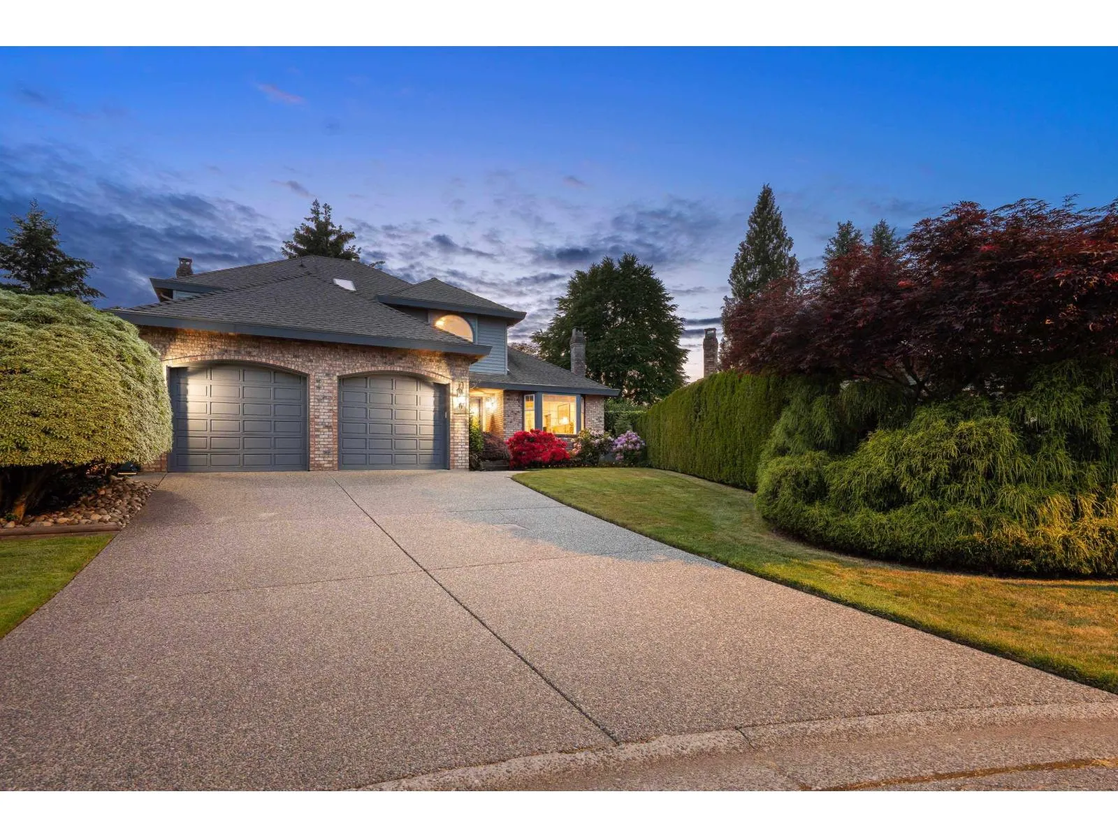 10573 WOODGLEN CLOSE