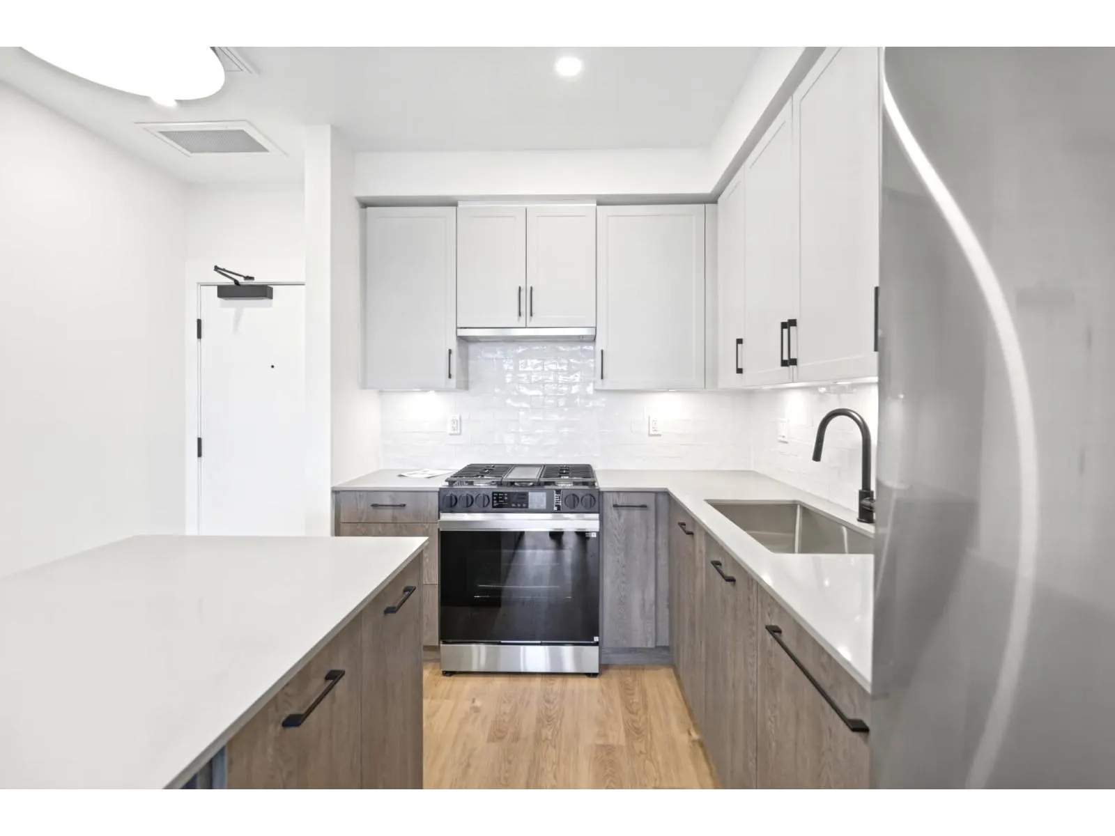 703 27254 ALDERGROVE TOWN CENTRE DRIVE