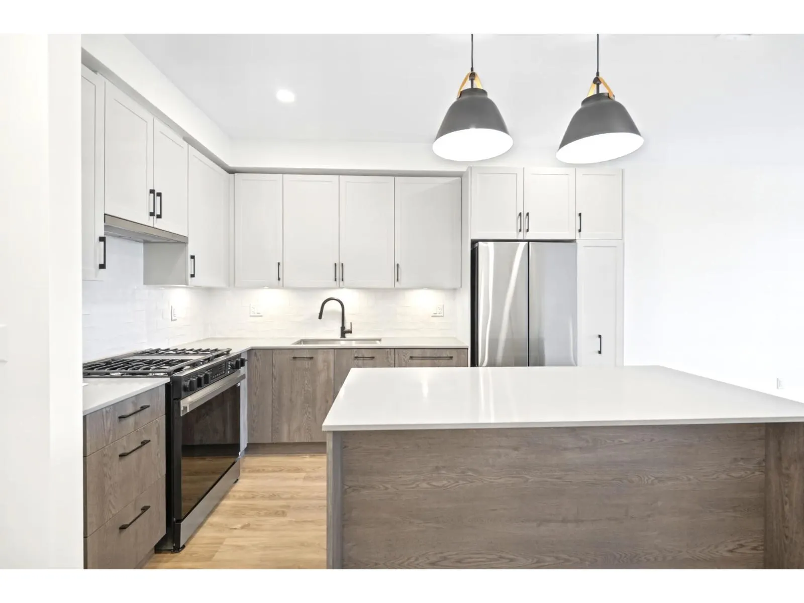 703 27254 ALDERGROVE TOWN CENTRE DRIVE