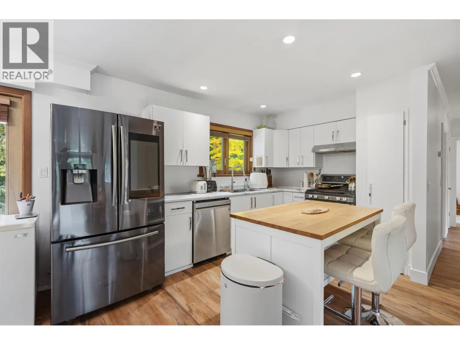 444 EVERGREEN PLACE