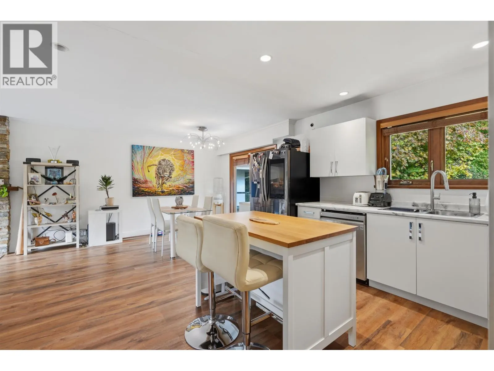 444 EVERGREEN PLACE
