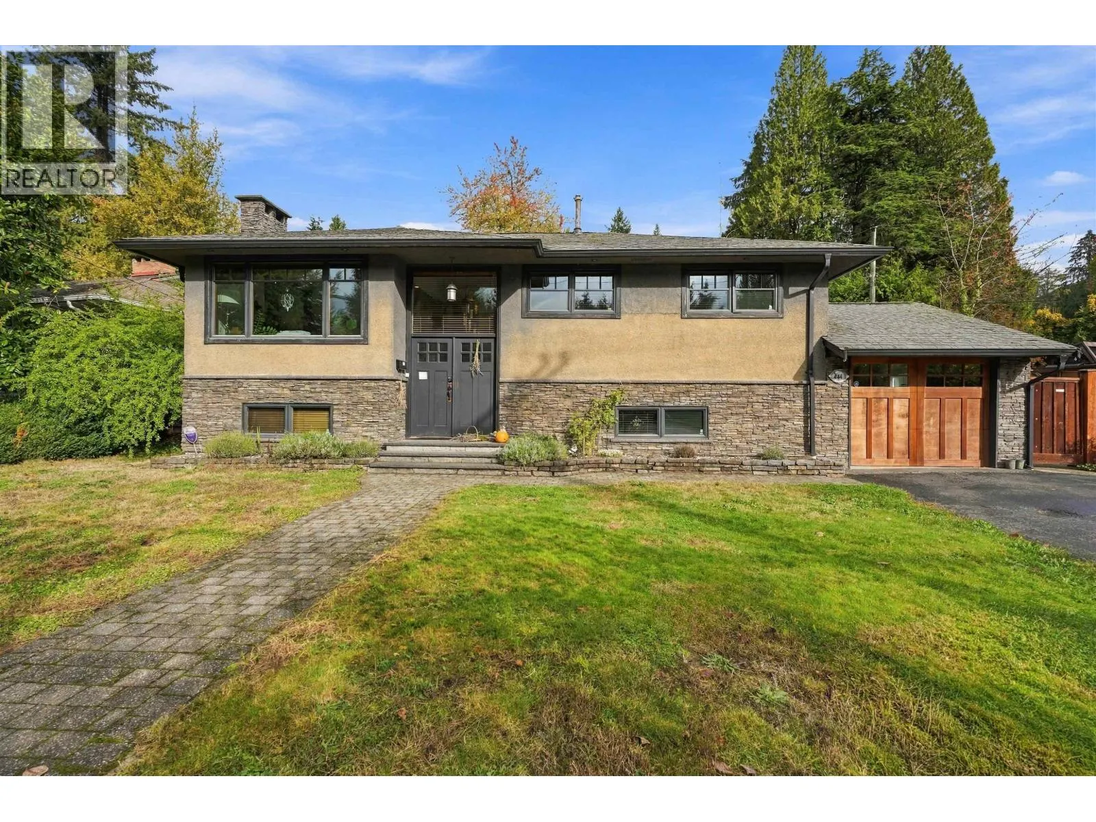 444 EVERGREEN PLACE