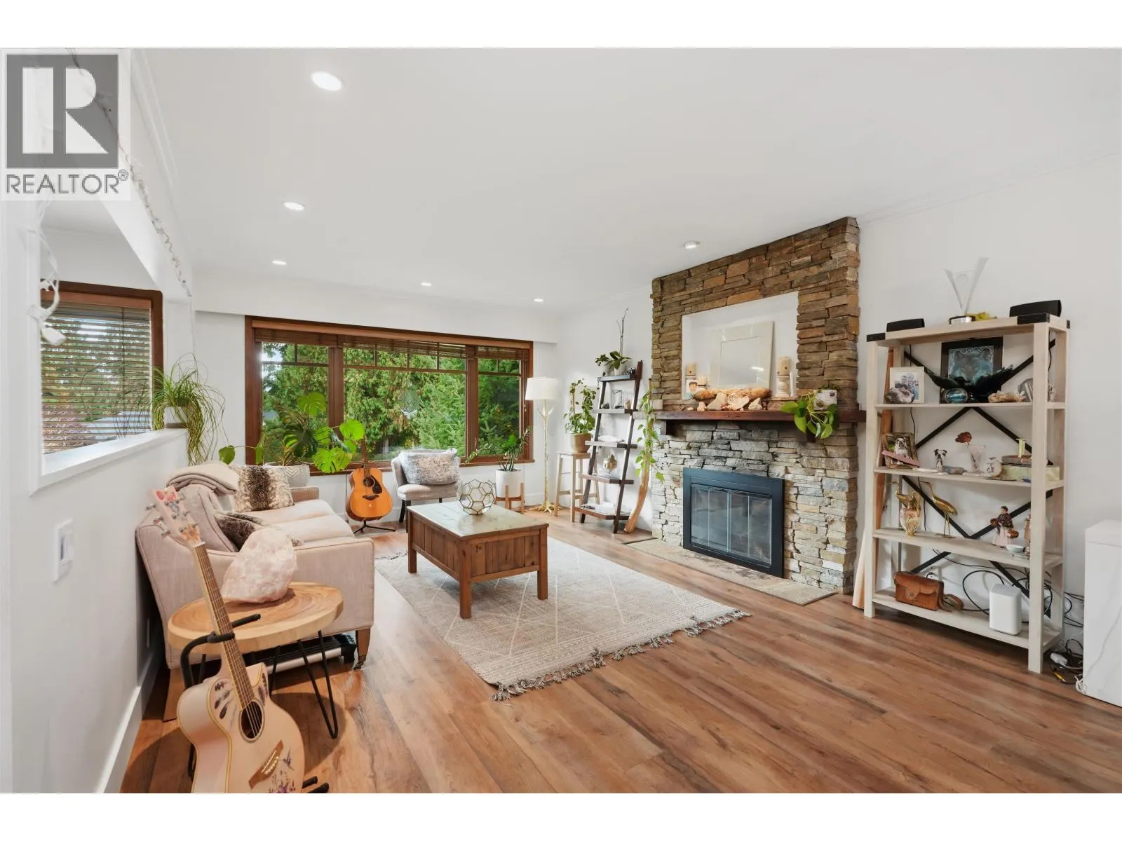 444 EVERGREEN PLACE