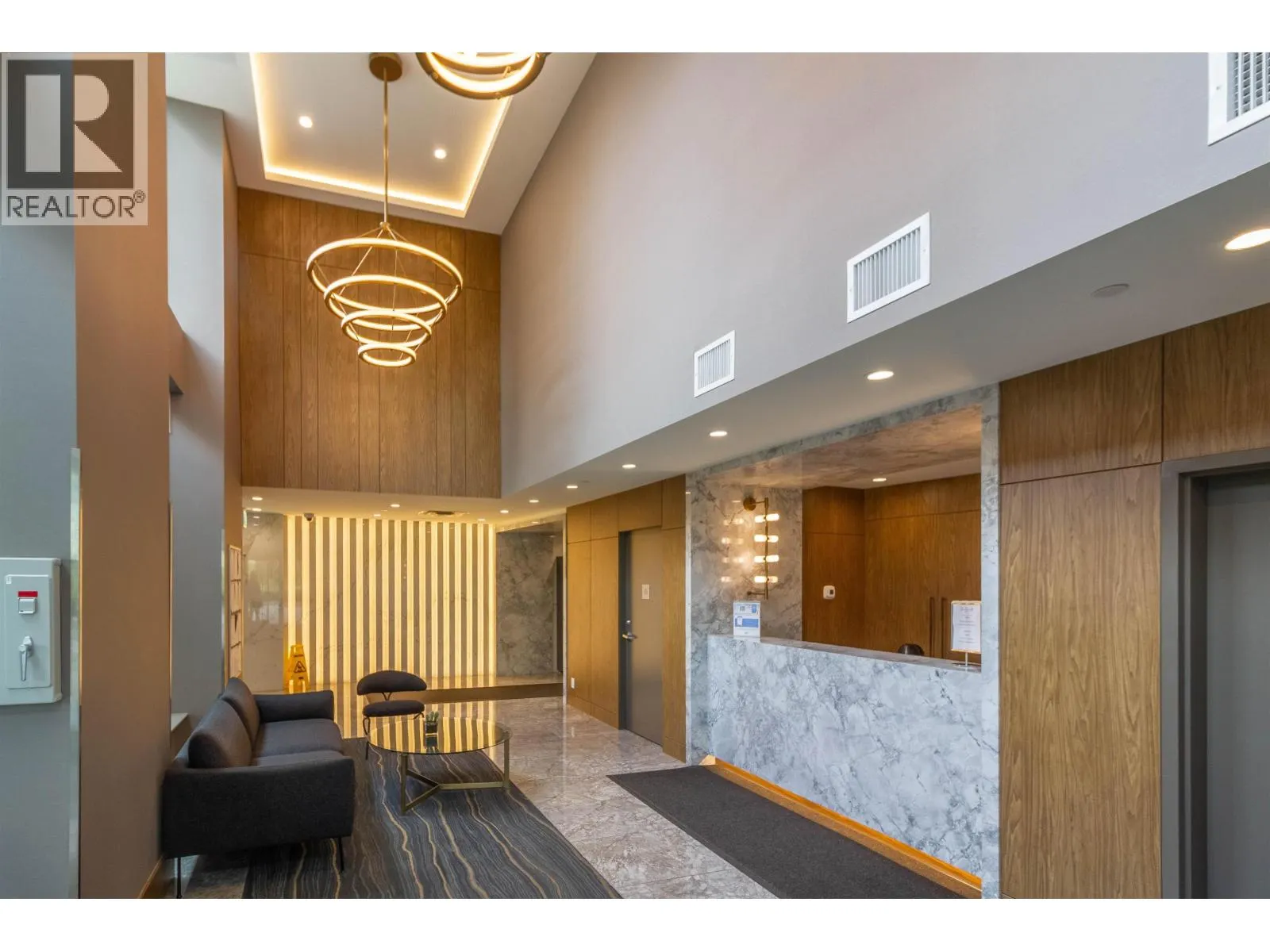 902 308 MORRISSEY ROAD