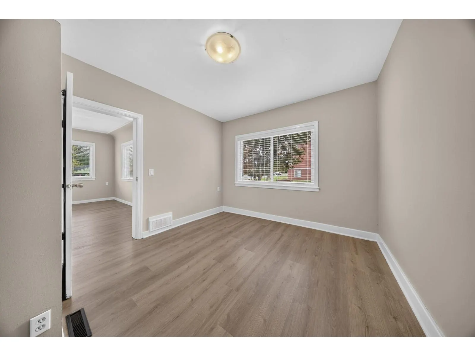 46199 SECOND AVENUE|Chilliwack Proper East