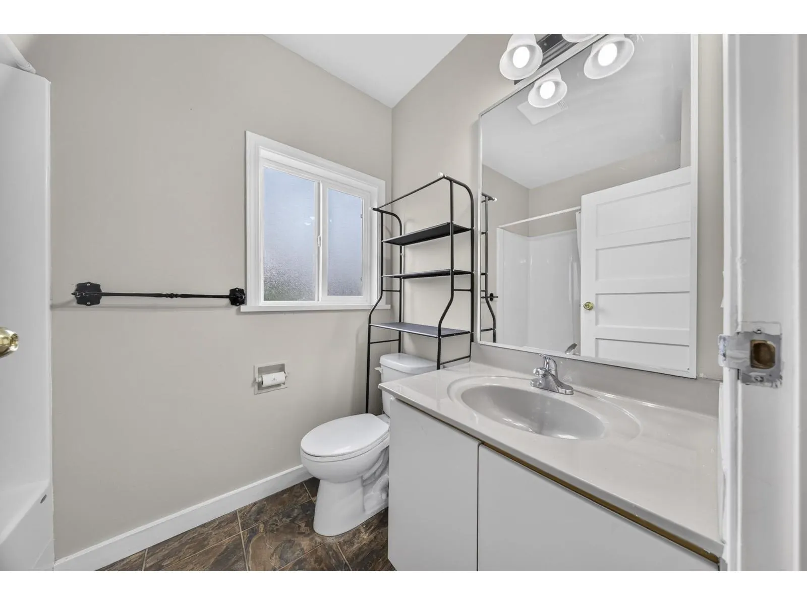 46199 SECOND AVENUE|Chilliwack Proper East