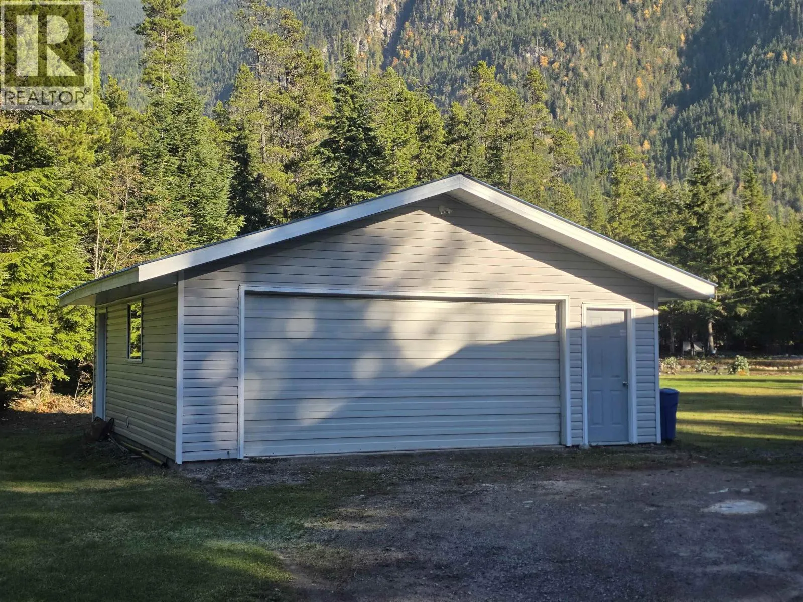 328 OLD LAKELSE LAKE DRIVE