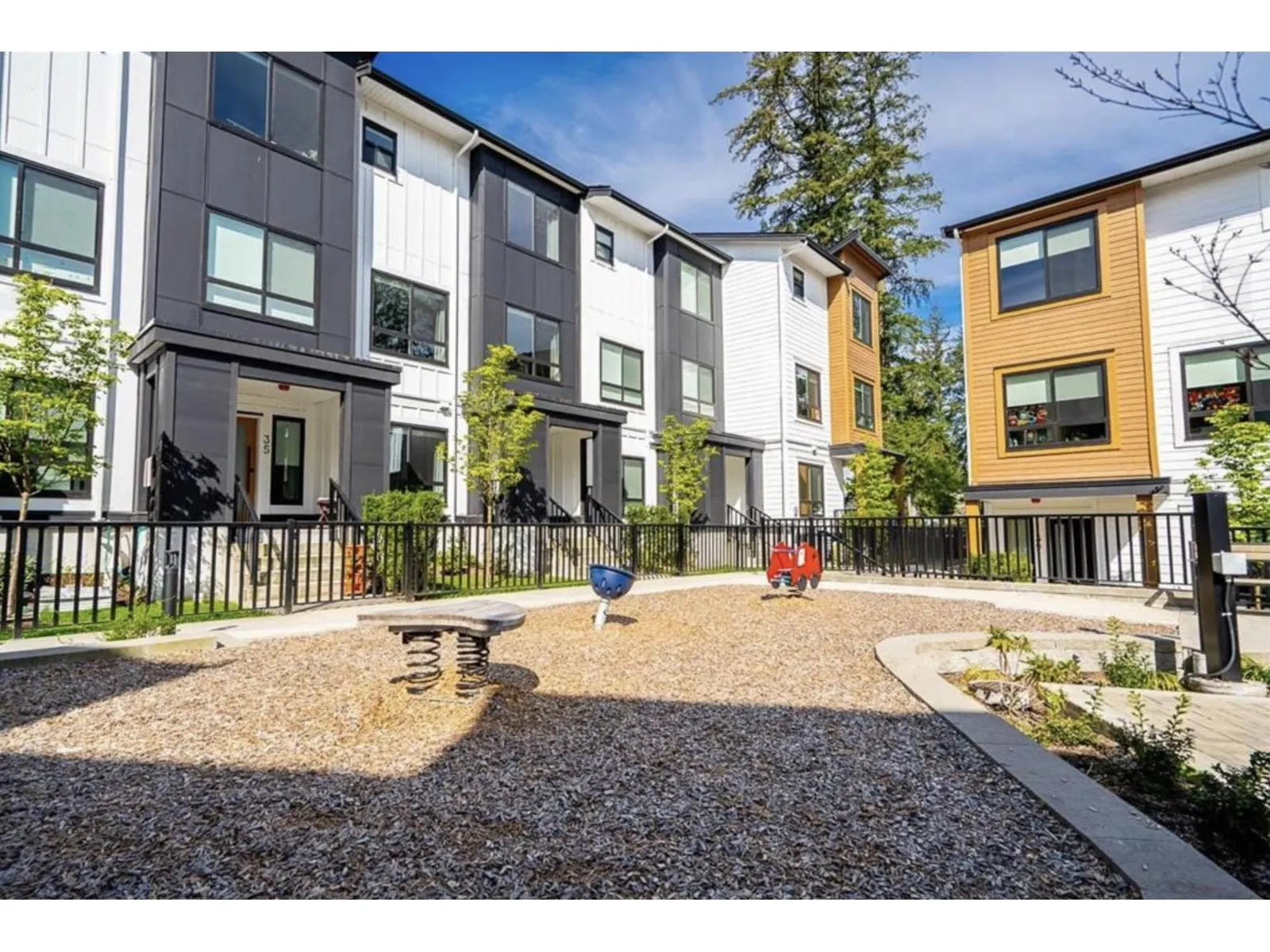 38 17538 100 AVENUE