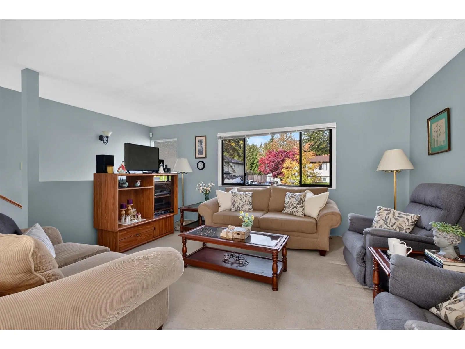 8746 MILTON DRIVE