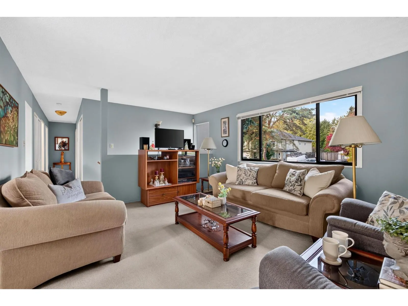 8746 MILTON DRIVE