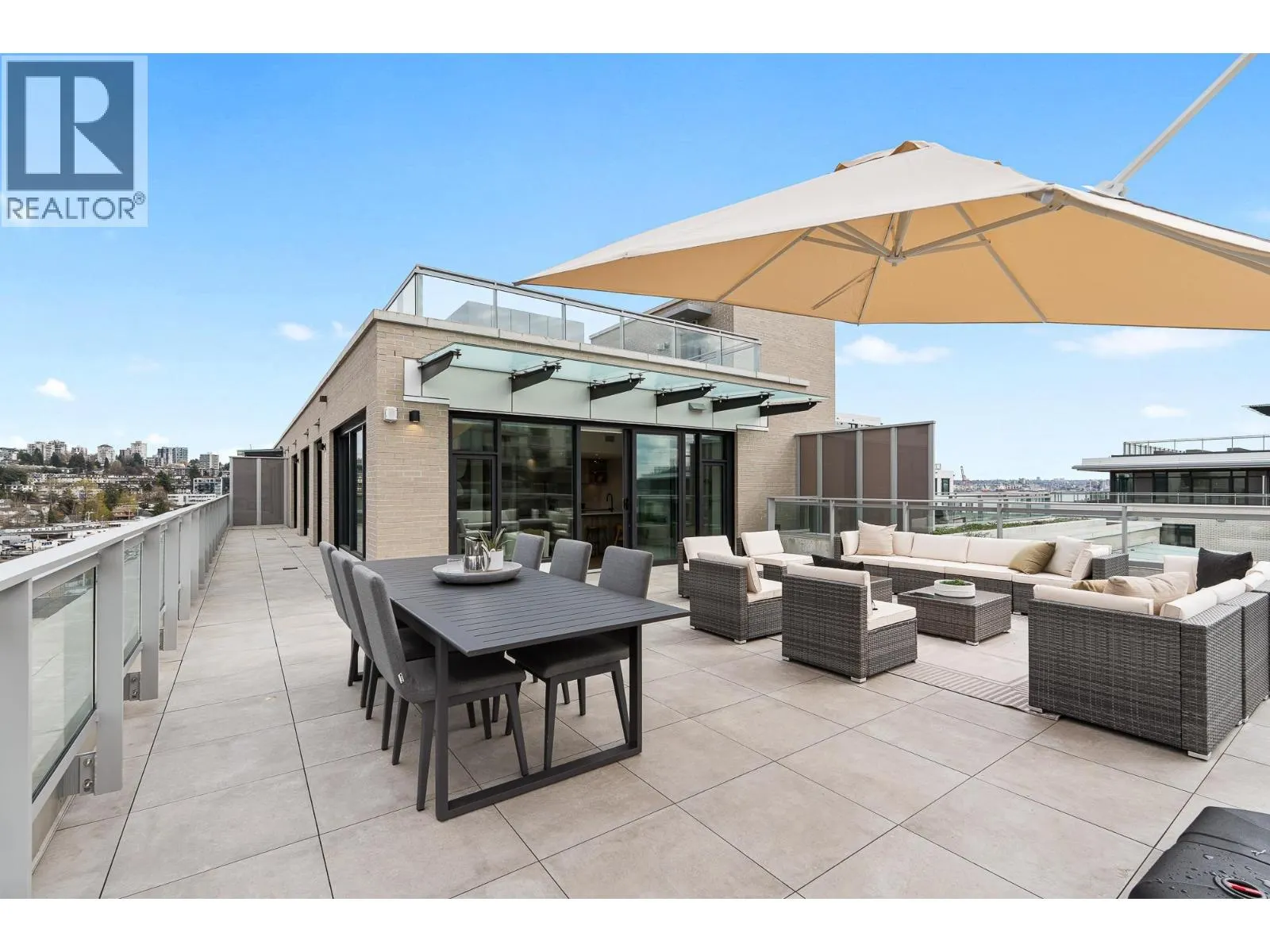 70* 755 HARBOURSIDE DRIVE