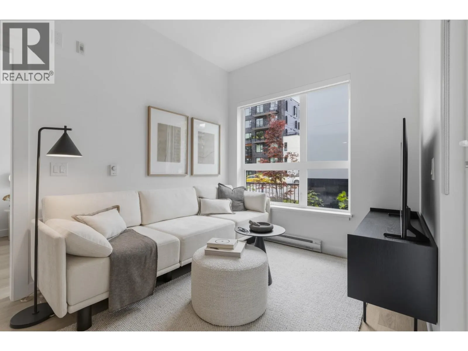 107 2268 E BROADWAY