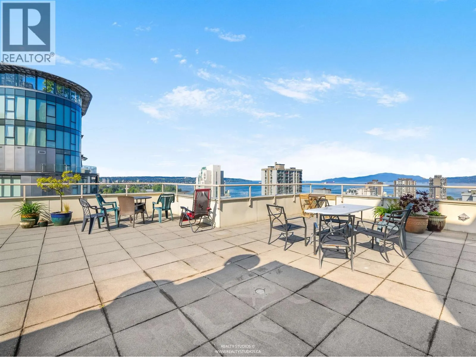 501 1250 BURNABY STREET