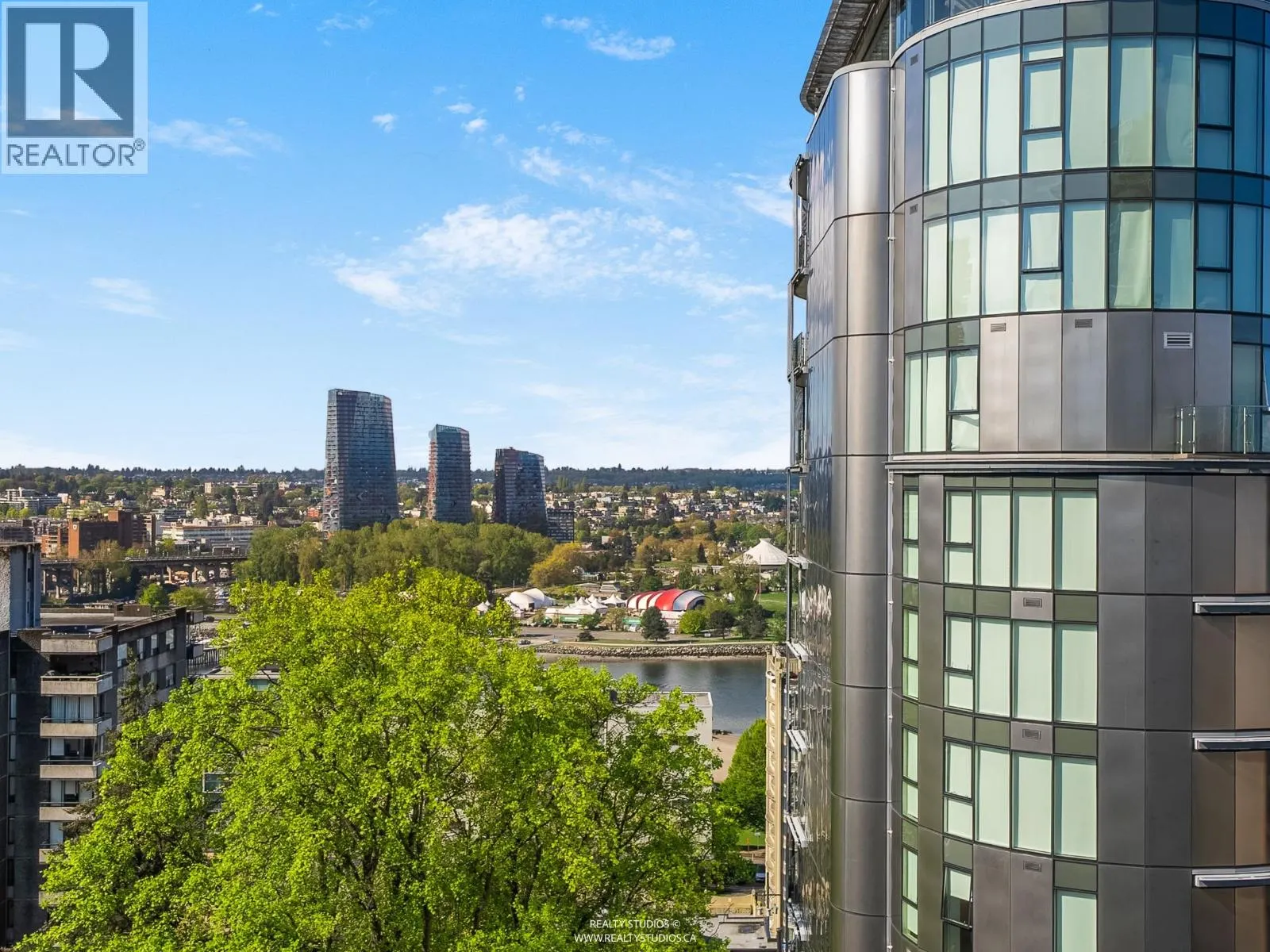 501 1250 BURNABY STREET